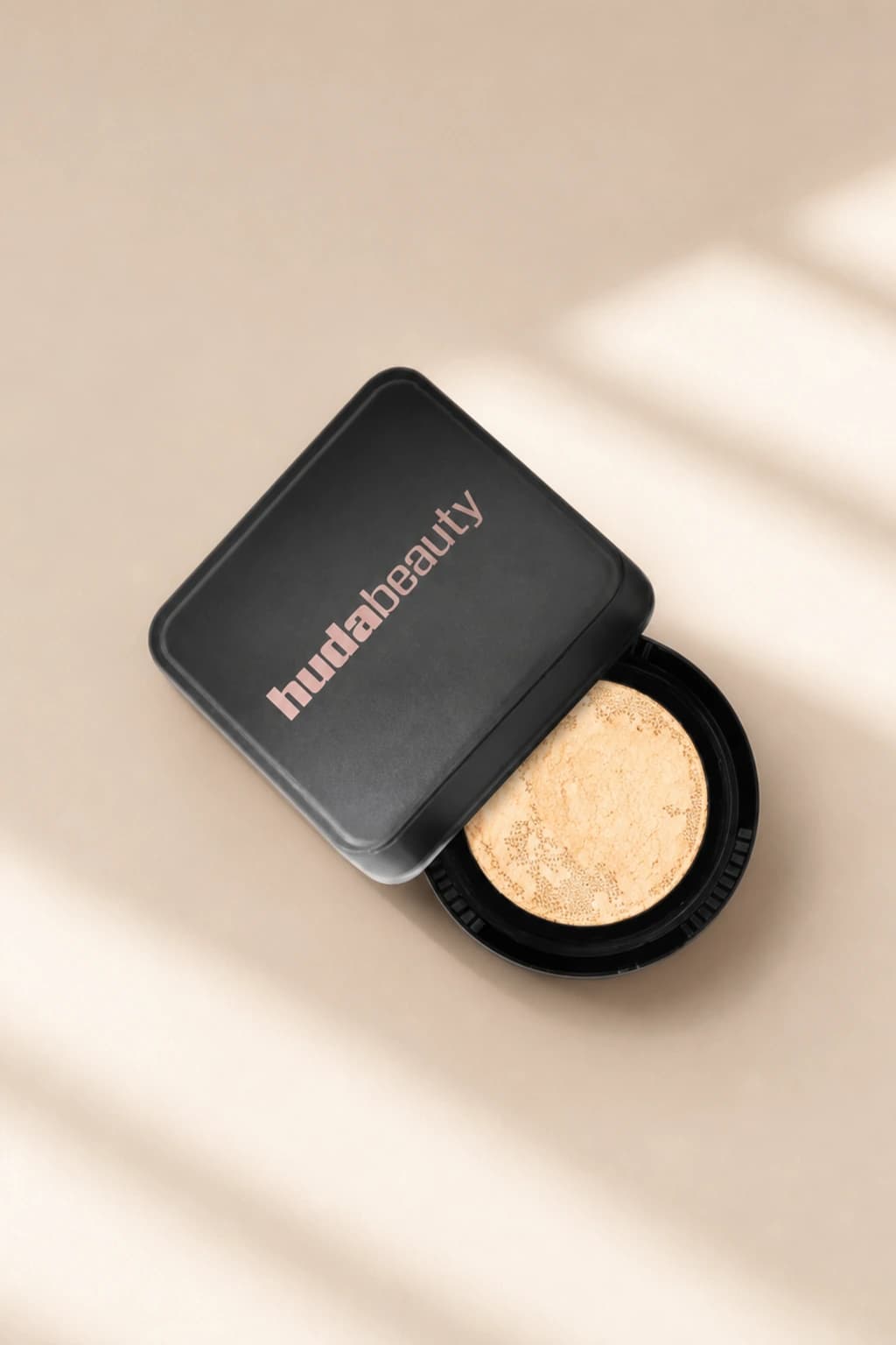Huda Beauty Setting Powder (Banana Bread)